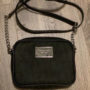 Michael Kors Signature Jet Set Small Crossbody